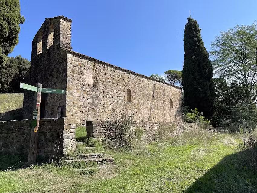 Iglesia de Santa Maria de Llongarriu