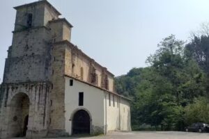 Iglesia de Santa Mar&iacute;a de Llovera