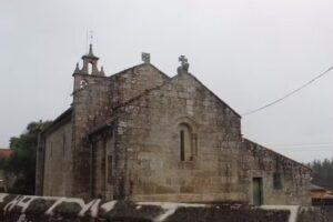 Iglesia de Santa Mar&iacute;a de Loimil