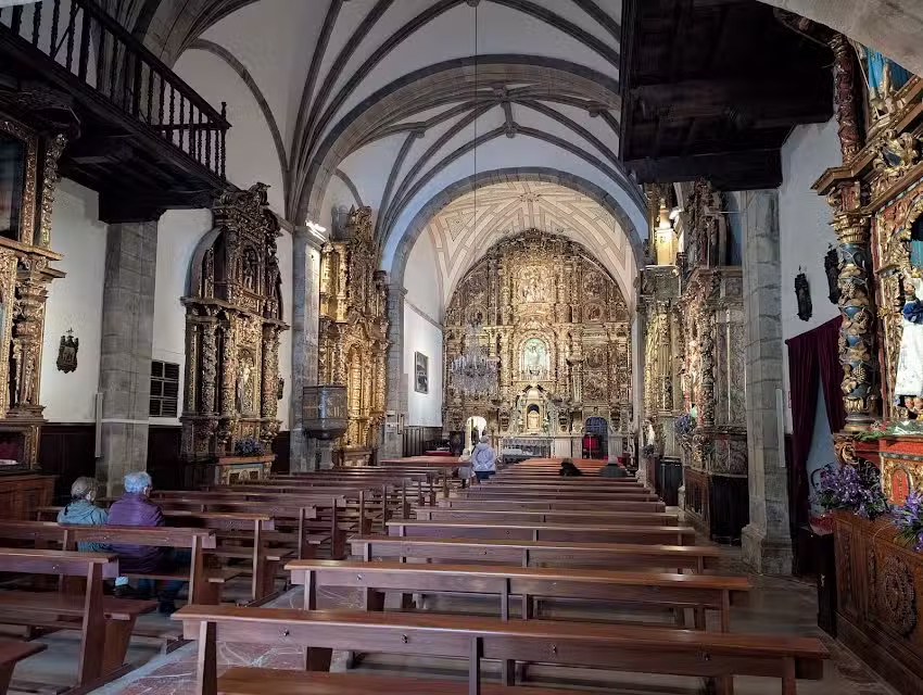 Iglesia de Santa Mar&iacute;a de Luanco