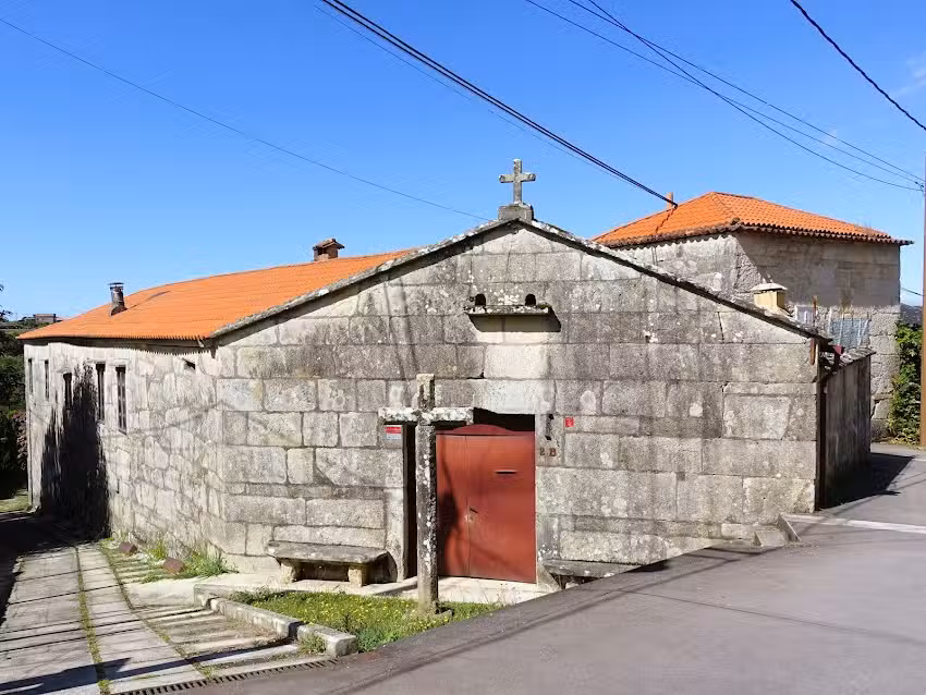 Iglesia de Santa Mar&iacute;a de O Campo