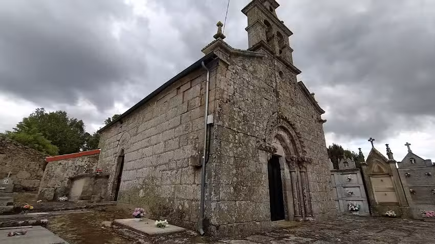 Iglesia de Santa Mar&iacute;a de Perrelos