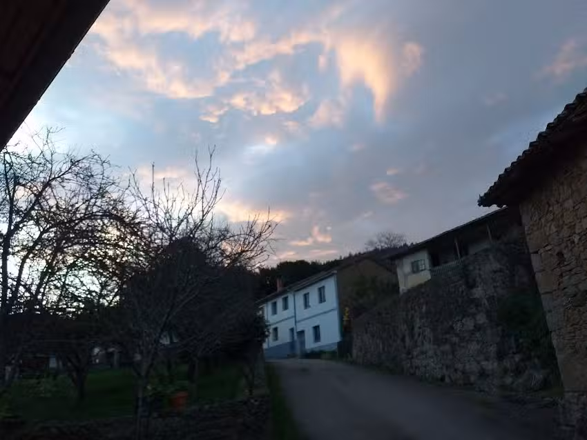 Iglesia de Santa Mar&iacute;a de Rozadas