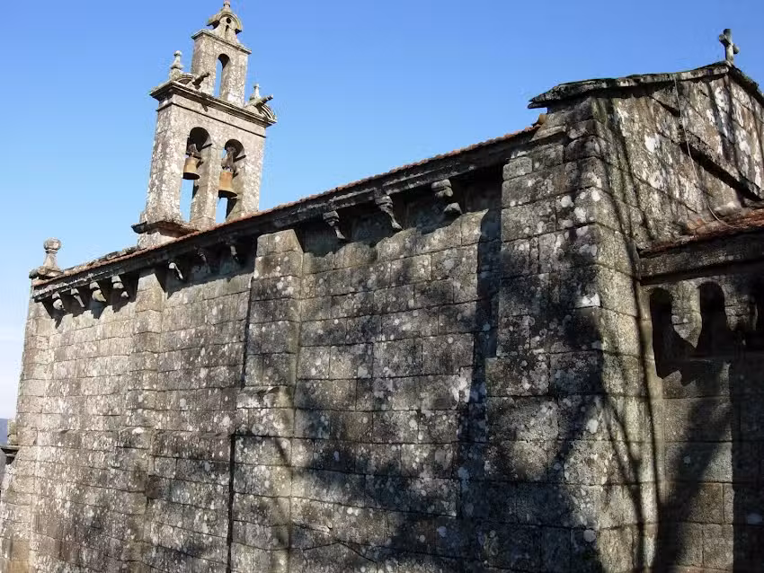 Iglesia de Santa Mar&iacute;a de Sacos