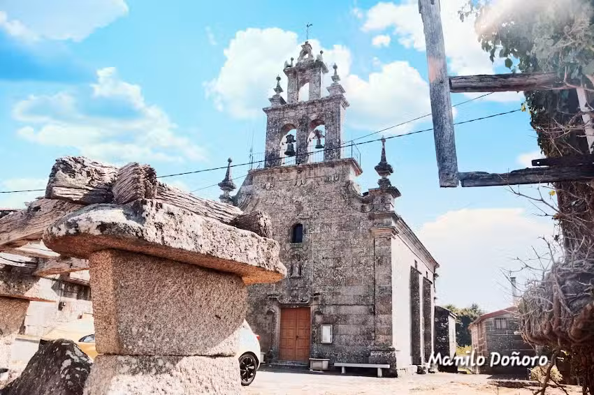 Iglesia de Santa Mar&iacute;a de Sobradelo