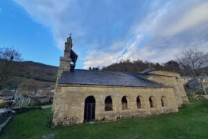 Iglesia de Santa Mar&iacute;a de Su&aacute;rbol