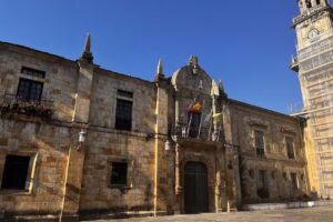 Iglesia de Santa Mar&iacute;a de Valdeflores