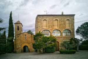 Iglesia de Santa Mar&iacute;a de Viladordis