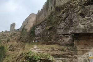 Iglesia de Santa Maria del Castell. Restos