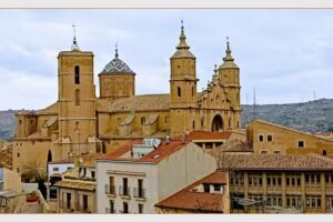 Iglesia de Santa Mar&iacute;a la Mayor de Alca&ntilde;iz. Ex- Colegiata