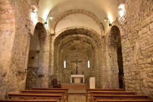 Iglesia de Santa Mar&iacute;a o de la Natividad de Nuestra Se&ntilde;ora de Durro