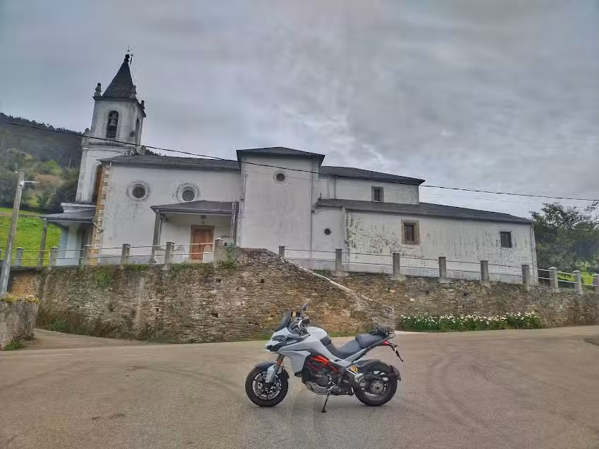 Iglesia de Santa Marina