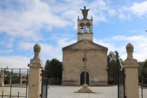 Iglesia de Santa Mari&ntilde;a de Esteiro