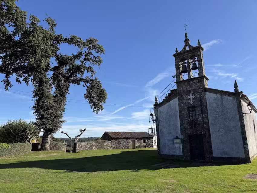 Iglesia de Santa Mari&ntilde;a de Parada