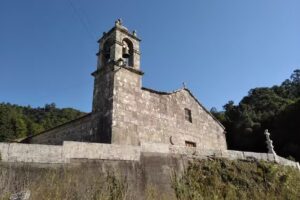 Iglesia de Santa Ux&iacute;a de Moug&aacute;s