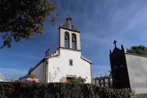 Iglesia de Santalla de Agr&oacute;n