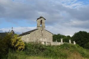 Iglesia de Santalla de Mazoi