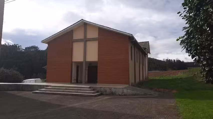 Iglesia de Santalla de Vilausende