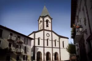 Iglesia de Santiago Apóstol.