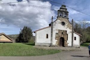Iglesia de Santiago de Ag&uuml;eria