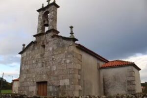 Iglesia de Santiago de Cabana