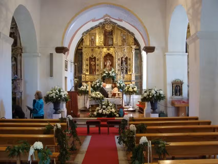 Iglesia de Santiago de C&oacute;rneas