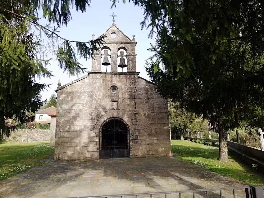 Iglesia de Santiago de Covelo