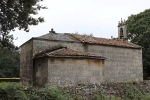 Iglesia de Santiago de Lavandelo
