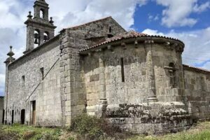 Iglesia de Santiago de Lousada