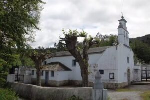 Iglesia de Santiago de Reinante