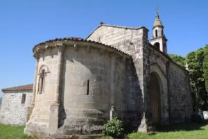 Iglesia de Santiago de Requeixo