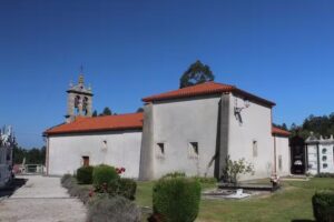 Iglesia de Santiago de Requi&aacute;n