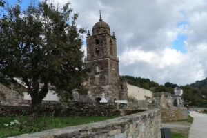 Iglesia de Santiago de Triacastela