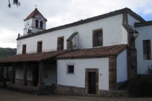 Iglesia de Santolaya de Cabranes