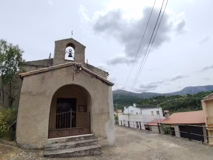 Iglesia de Vegas de Domingo Rey,