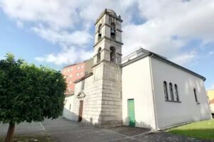 Iglesia del Divino Salvador de Fene