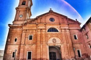 Iglesia del Santo Cristo de los Milagros de Alcolea de Cinca