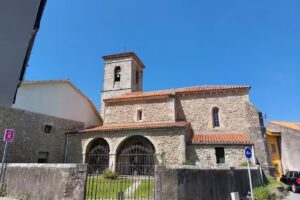 Iglesia del Siglo XII La Virgen de la Luz
