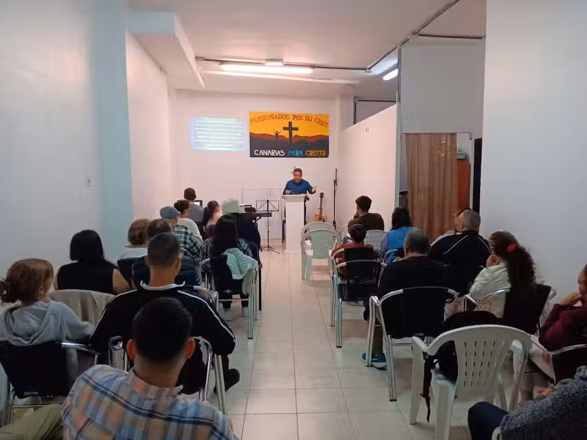 Iglesia Evang&eacute;lica Bautista Peniel (Vega de San Mateo)