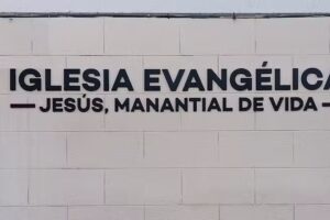 Iglesia Evang&eacute;lica Jes&uacute;s Manantial de Vida