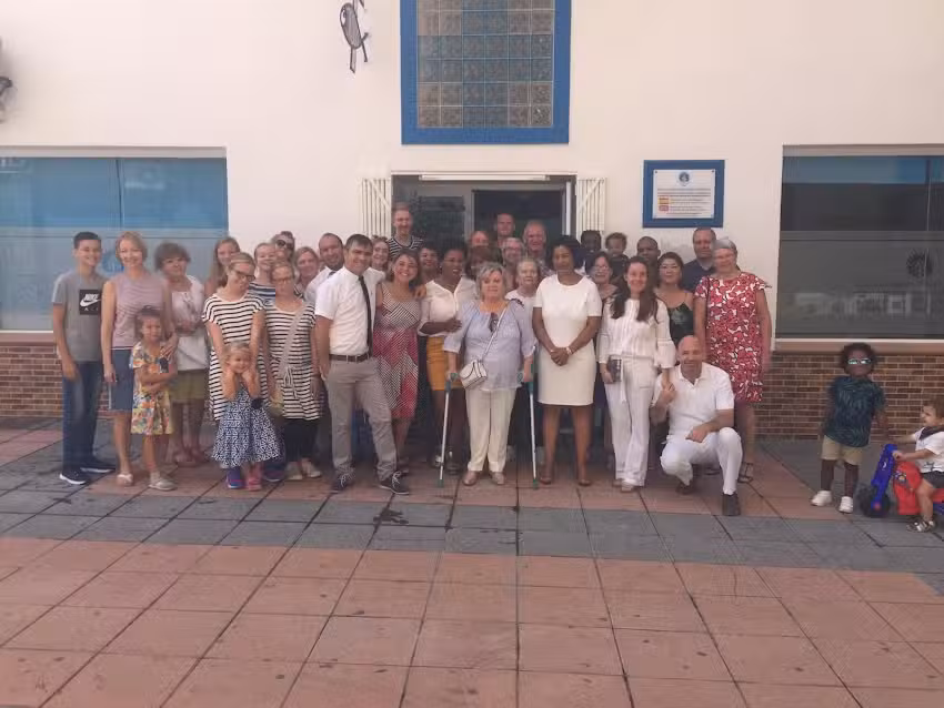 Iglesia Evang&eacute;lica Reformada Internacional (English-Spanish)