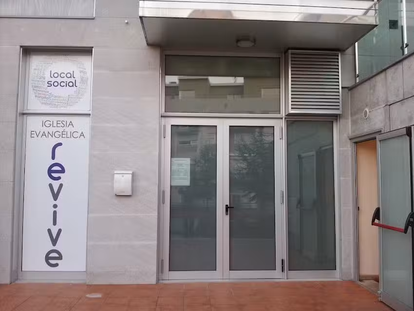 Iglesia Evang&eacute;lica Revive