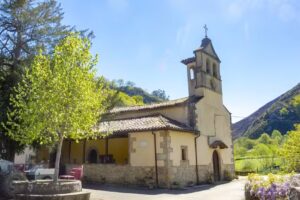 Iglesia Ntra. Sra. de las Nieves Espinar&eacute;u