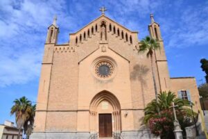 Iglesia parroquial de la Transfiguraci&oacute;n del Se&ntilde;or &ndash; Santa Maria de Art&agrave;