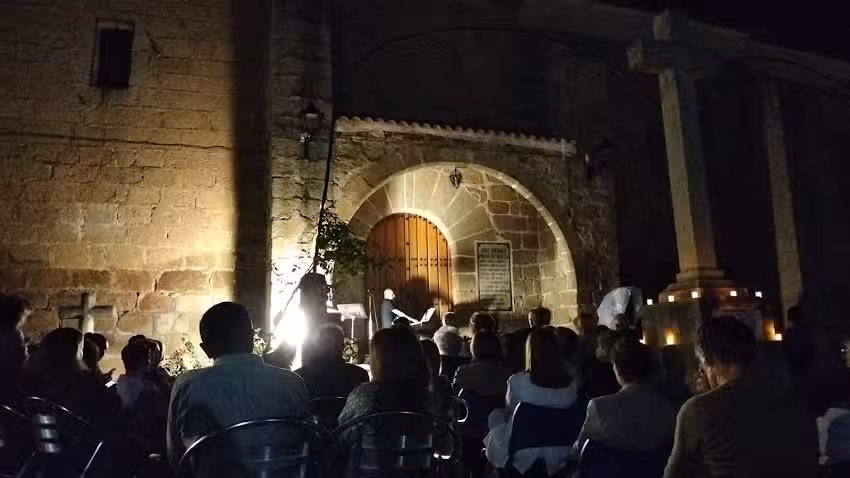 Iglesia Parroquial de San Juan Bautista en Peraleda de San Rom&aacute;n