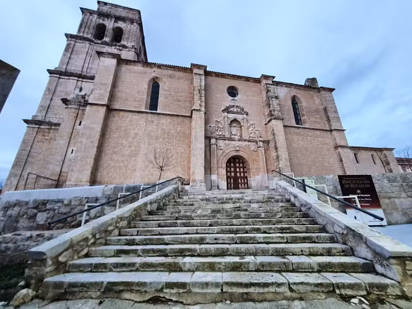 Iglesia parroquial de San Mart&iacute;n de Tours