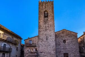 Iglesia parroquial de Santa Mar&iacute;a de Santa Pau
