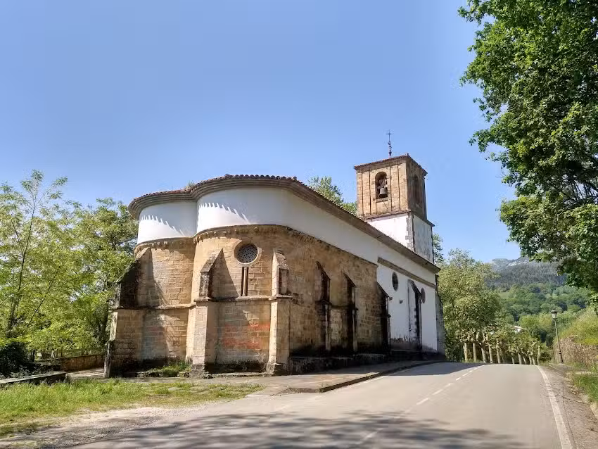 Iglesia parroquial de Santa Marina (g&oacute;tica, s. XIV-XV)