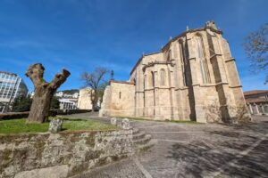 Iglesia parroquial de Santo Domingo de Ribadavia