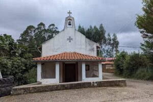 Iglesia Parroquial y Cementerio de Sandamias